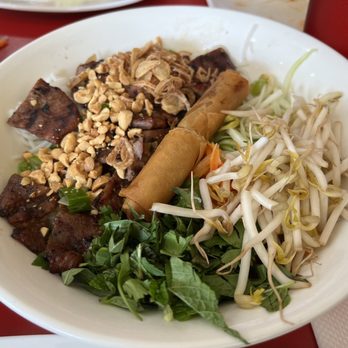 Pho Golden - Grilled pork with one egg roll vermicelli bowl (dry noodles) - Vietnamese Near Me - Niagara Falls, New York