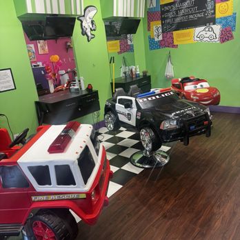 Sharkey's Cuts for Kids - Kids Hair Salons Near Me - Oceanside, California