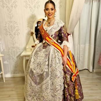 Serrano i Navalón - Carmen Martí Carbonell, Fallera Mayor de Valencia 2022 - Fabric Stores Near Me - València, V