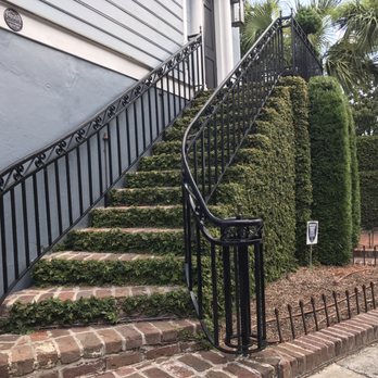 Two Sisters Tours - Historical Tours Near Me - Charleston, South Carolina