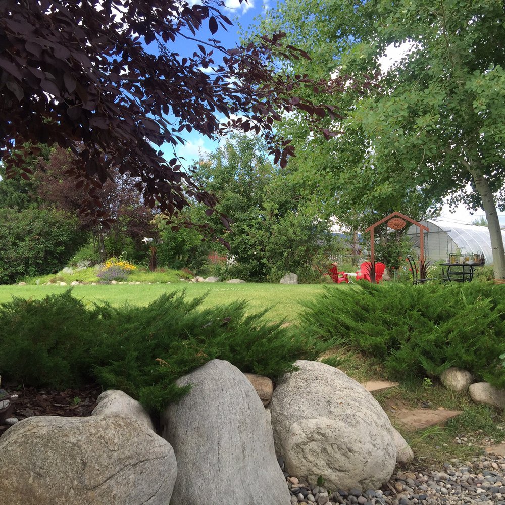 Cafe Regis - Outdoor area - Cafes Near Me - Red Lodge, Montana Cafe Regis - Outdoor area - Cafes Near Me - Red Lodge, Montana