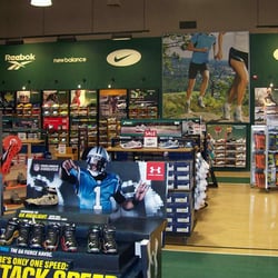 DICK'S Sporting Goods