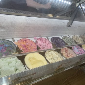 Baskin-Robbins - More creamy goodness - Ice Cream & Frozen Yogurt Near Me - Draper, Utah Baskin-Robbins - More creamy goodness - Ice Cream & Frozen Yogurt Near Me - Draper, Utah