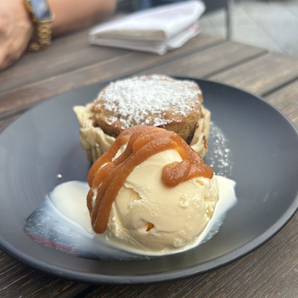 The Parkside Social - Homemade Banana Chocolate Chip Cake - American Near Me - Verona, New Jersey