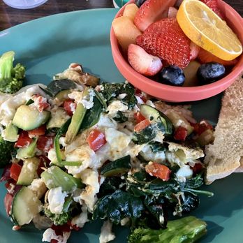 Squeeze In - Shi's Super Food Scramble - Breakfast & Brunch Near Me - Carson City, Nevada