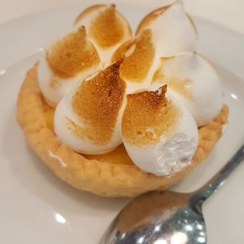 Jansana - Lemon meringue pie - Cafeteria Near Me - Barcelona, B Jansana - Lemon meringue pie - Cafeteria Near Me - Barcelona, B