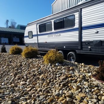 Weekend RV Center - RV Dealers Near Me - Clinton, Tennessee