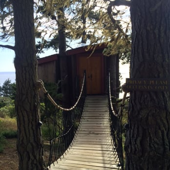 Treebones Resort - Treehouse - Resorts Near Me - Big Sur, California Treebones Resort - Treehouse - Resorts Near Me - Big Sur, California