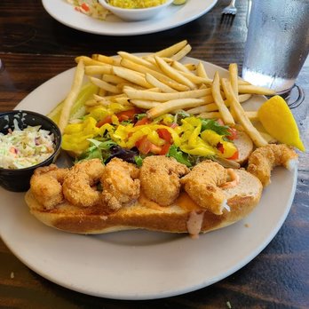 Island Fish - Shrimp Po Boy - Seafood Near Me - Marathon, Florida