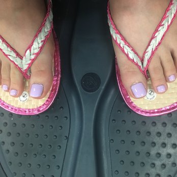 Paula's Perfect Nails - The edges of the color aren't smooth. - Nail Salons Near Me - El Monte, California Paula's Perfect Nails - The edges of the color aren't smooth. - Nail Salons Near Me - El Monte, California