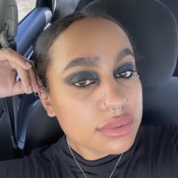 House of Beauty - Before my brow threading
