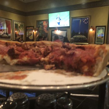 Giordano's - Deep dish - Pizza Near Me - Chicago, Illinois
