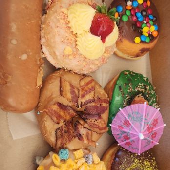 Friendly Donuts - Donuts Near Me - Orange, California Friendly Donuts - Donuts Near Me - Orange, California