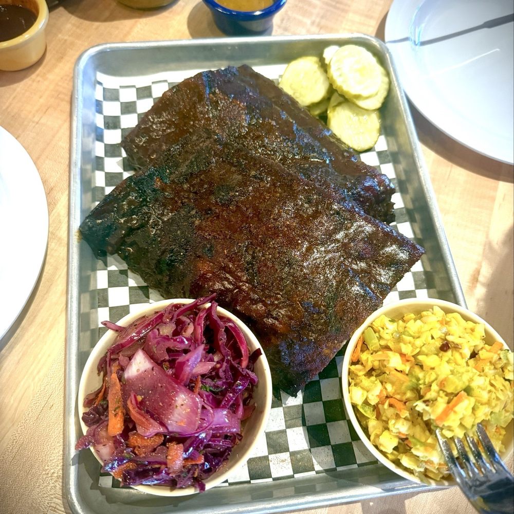 Boo And Henrys - Rack of ribs with two kinds of slaw - Barbeque Near Me - Scottsdale, Arizona