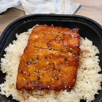 Yogis Grill - Salmon Teriyaki Bowl - Japanese Near Me - Valencia, California