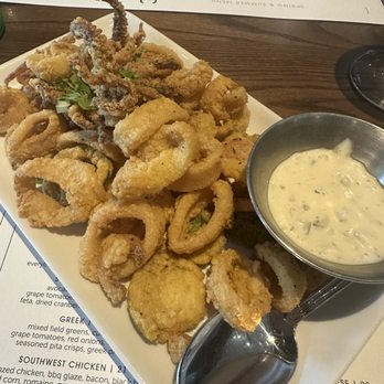Burtons Grill & Bar - The best calamari in ages! - New American Near Me - Mount Pleasant, South Carolina Burtons Grill & Bar - The best calamari in ages! - New American Near Me - Mount Pleasant, South Carolina