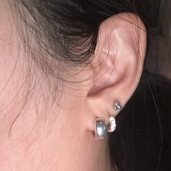 Mejuri Topanga - Carina & Daisha both were wonderful in helping me decide! Thanks so kindly love my new Huggies and piercing