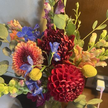 Flowers by Sharen - Floral Designers Near Me - Arcadia, California Flowers by Sharen - Floral Designers Near Me - Arcadia, California