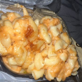 Bed-Stuy Fish Fry - Bland Mac and cheese. Weird consistency in cheese - Seafood Near Me - Brooklyn, New York Bed-Stuy Fish Fry - Bland Mac and cheese. Weird consistency in cheese - Seafood Near Me - Brooklyn, New York