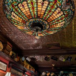 Moriarty's Restaurant and Irish Pub - Cool light fixture