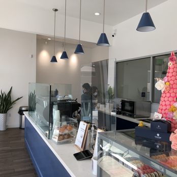 Kayla's Cake - Well lit interior - Desserts Near Me - Fullerton, California Kayla's Cake - Well lit interior - Desserts Near Me - Fullerton, California