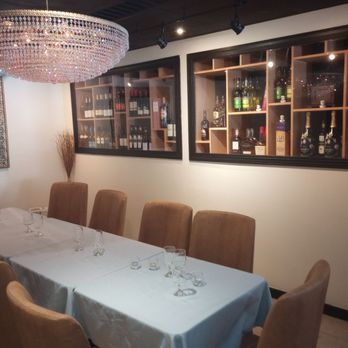 Flambo Restaurant - Trinidadian Near Me - Sarasota, Florida