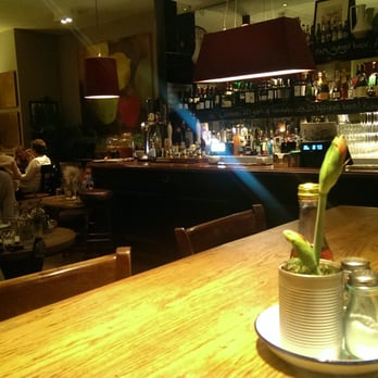 The Phoenix - Pubs Near Me - London, XGL