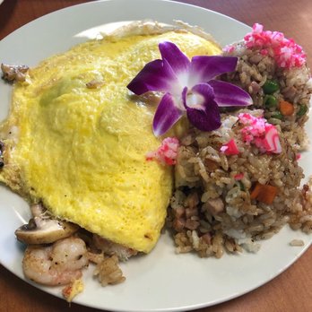 Guieb Cafe - Crab & Shrimp Alfredo Omelette with fried rice - New American Near Me - Honolulu, Hawaii Guieb Cafe - Crab & Shrimp Alfredo Omelette with fried rice - New American Near Me - Honolulu, Hawaii
