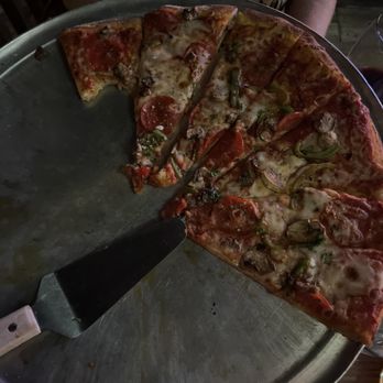 Guillermo's - 16" pizza couldn't do it all but put a dent in it, time for leftovers, damn good pizza. - Italian Near Me - San Antonio, Texas Guillermo's - 16" pizza couldn't do it all but put a dent in it, time for leftovers, damn good pizza. - Italian Near Me - San Antonio, Texas