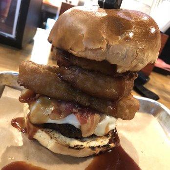 Bubba’s Bones & Brews - Western burger - Gastropubs Near Me - Cathedral City, California
