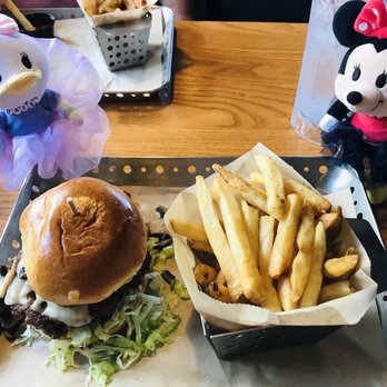 Chili's - Swiss mushroom burger with fries - American Near Me - Kapolei, Hawaii