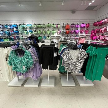 Ardene - Women's Clothing Near Me - Salmon Arm, British Columbia