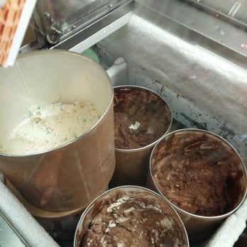 Baskin-Robbins - Ice Cream & Frozen Yogurt Near Me - Van Nuys, California