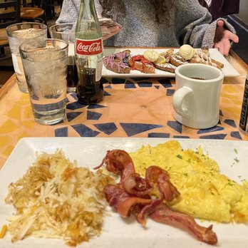 Batter & Berries - Breakfast & Brunch Near Me - Chicago, Illinois