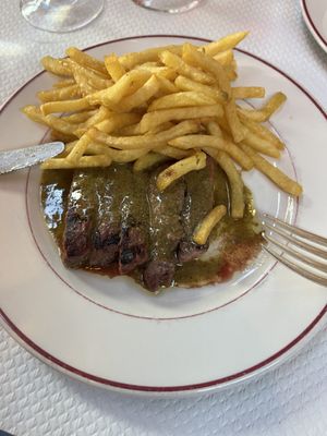 Le Relais de l'Entrecôte by null