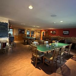 The Crescent Restaurant & Bar - Dining are