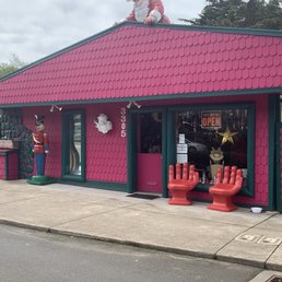 Entrance to Christmas Cottages in Lincoln City Oregon. Entrance to Christmas Cottages in Lincoln City Oregon.