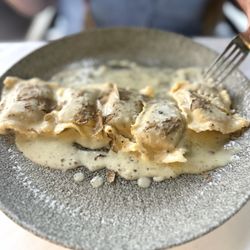 Pasta And - Ravioli di Porcini alla Crema Tartufata - good but small portion