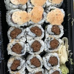 Spicy Salmon Roll Spicy Salmon Roll