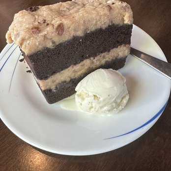 Cuoco Bella - Wine Bars Near Me - Mayfield, Ohio