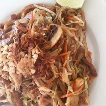 Loving Hut - Pad Thai - Vegan Near Me - Orange, California