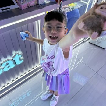 Cosmic Cat Claw Arcade - Arcades Near Me - Las Vegas, Nevada Cosmic Cat Claw Arcade - Arcades Near Me - Las Vegas, Nevada