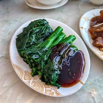 麥奀雲吞麵世家 - vegetables w/oyster sauce $47 ($6 USD) - Congee Near Me - Hong Kong, HK 麥奀雲吞麵世家 - vegetables w/oyster sauce $47 ($6 USD) - Congee Near Me - Hong Kong, HK