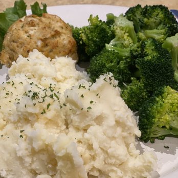 Coakley's Pub - Crabcake Platter - Pubs Near Me - Havre de Grace, Maryland