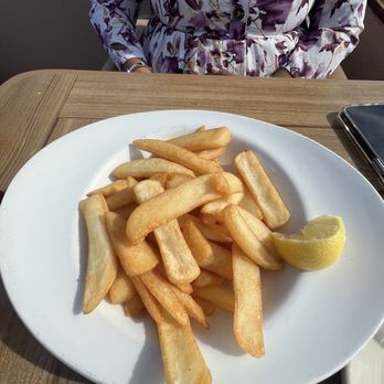 Miramar Beach Restaurant - French fries - Seafood Near Me - Half Moon Bay, California