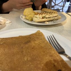 La Creperie