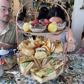 Paisley’s Tea Room - Afternoon tea for 4 people including two vegetarians. - Tea Rooms Near Me - Issaquah, Washington Paisley’s Tea Room - Afternoon tea for 4 people including two vegetarians. - Tea Rooms Near Me - Issaquah, Washington