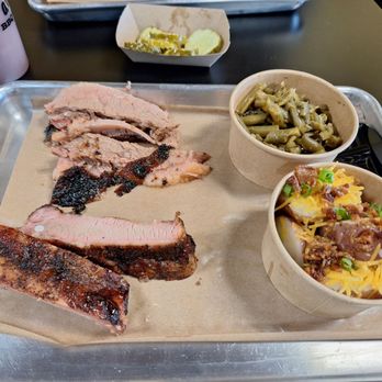 Smokey Mo's BBQ - Round Rock - Barbeque Near Me - Round Rock, Texas