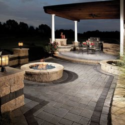 Western Materials - Supplier of hundreds of pavers for your patio, walkways, driveways, courtyards and anywhere else you need that special, one of a kind look.