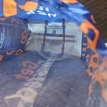 Auntie Anne's - Plastic top I found inside my crumpled bag next to my pretzel nuggets - Pretzels Near Me - Cleveland, Ohio